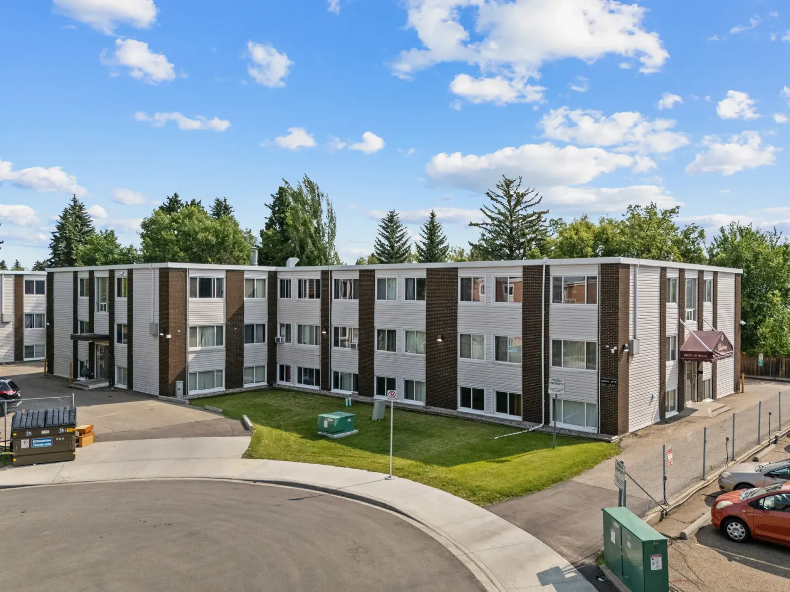 Chateau Apartments